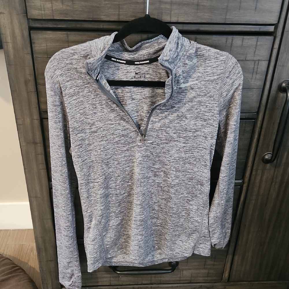Nike Dri-FIT Heathered Gray Pullover